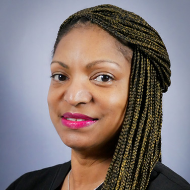 Angela Daniels Headshot